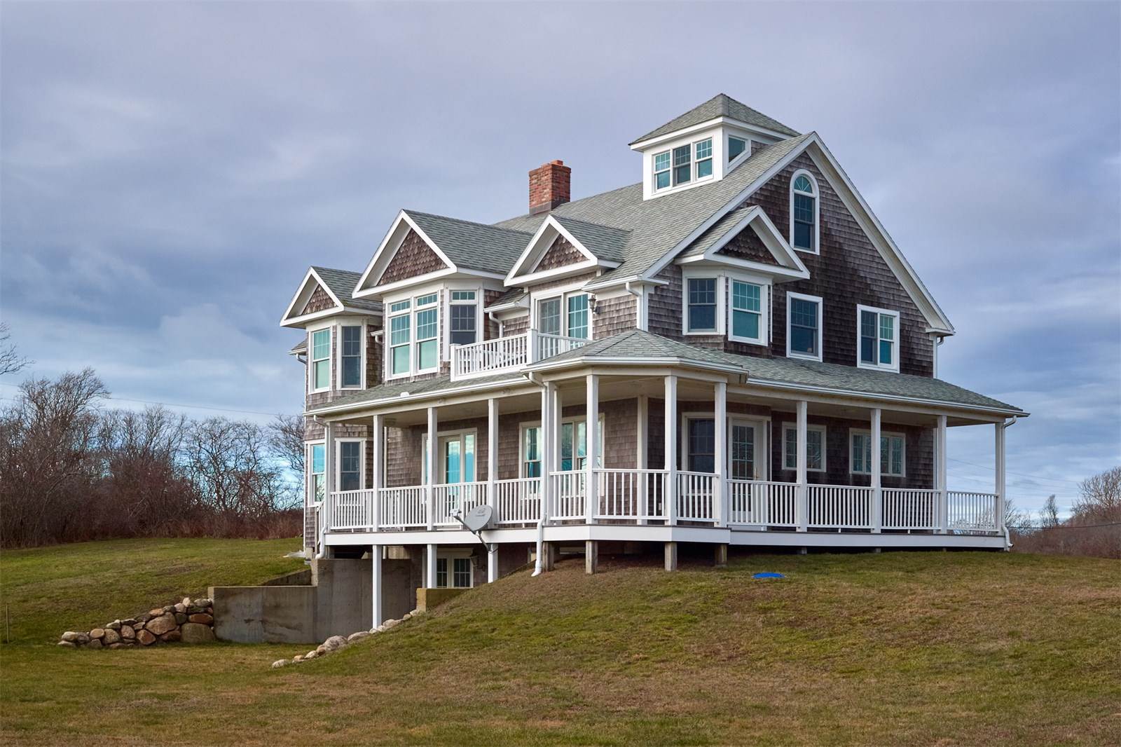 RESIDE Magazine Block Island New England’s Quiet Resort Sotheby´s