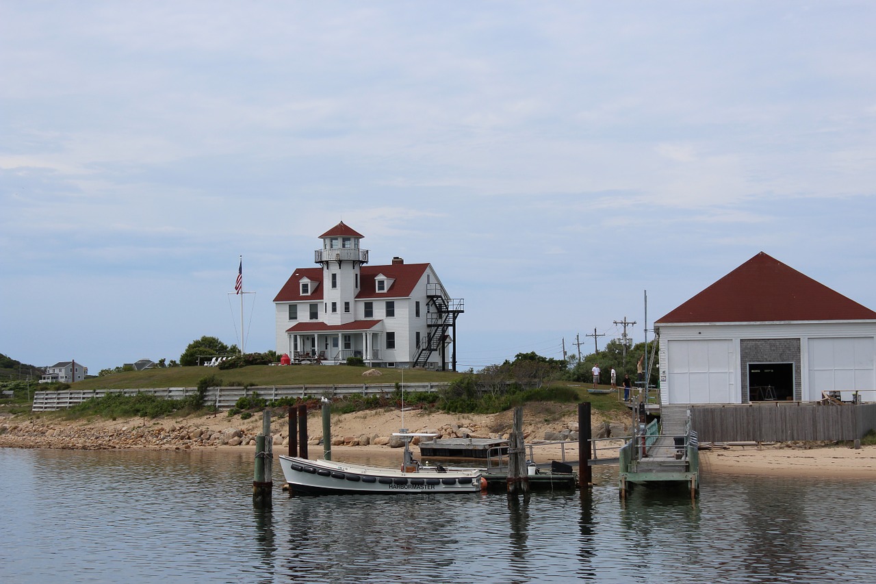 RESIDE Magazine Block Island New England’s Quiet Resort Sotheby´s