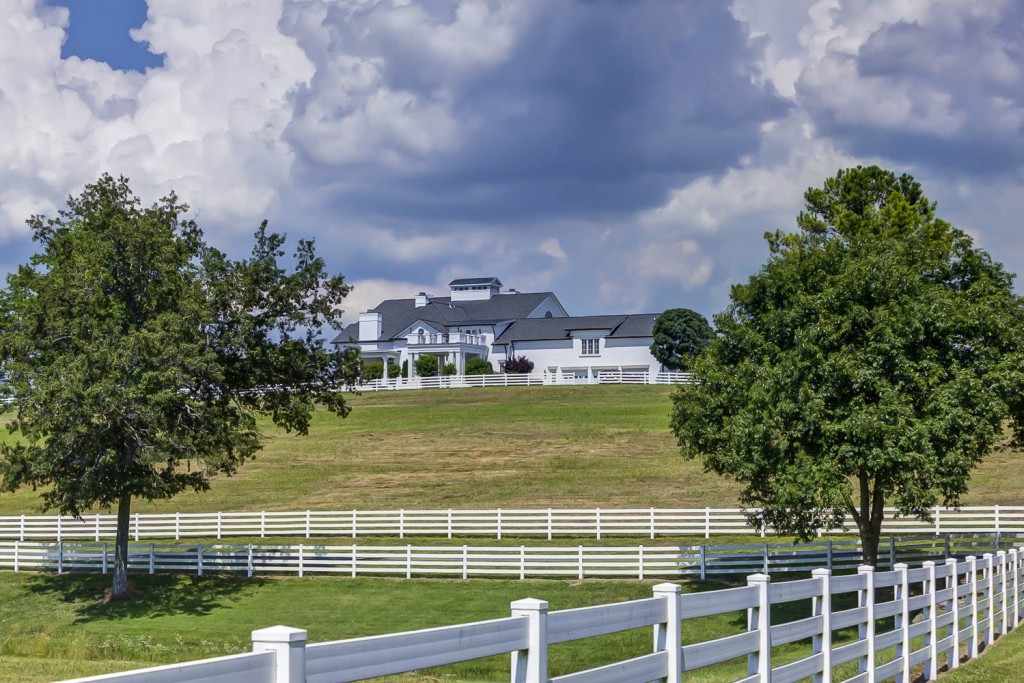 Farm & Ranch For the Equestrian Sotheby´s International Realty Blog