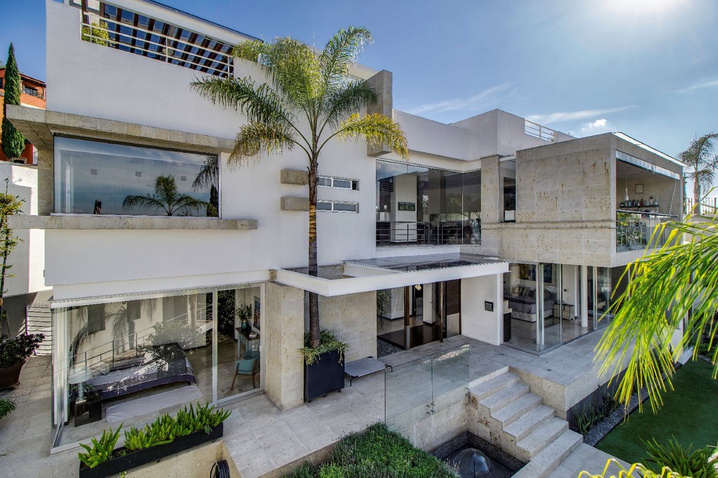 Video of the Week Sophisticated Modern Estate in San Miguel de Allende