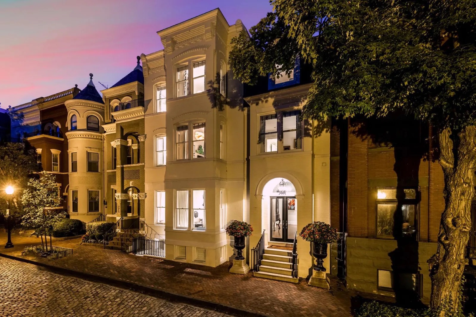 Video of the Week Take a Virtual Tour of a Timeless Home in Washington