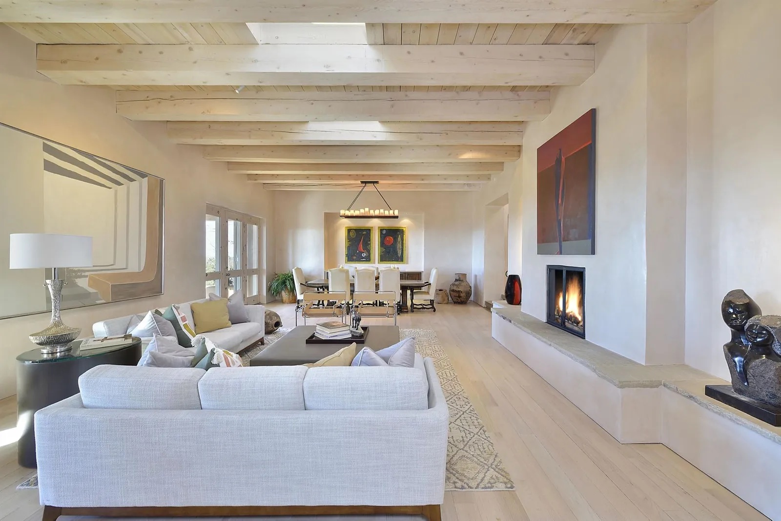 Refined Sophistication: 5 Houses with Soothing Impartial Inside Tones – Sotheby´s Worldwide Realty