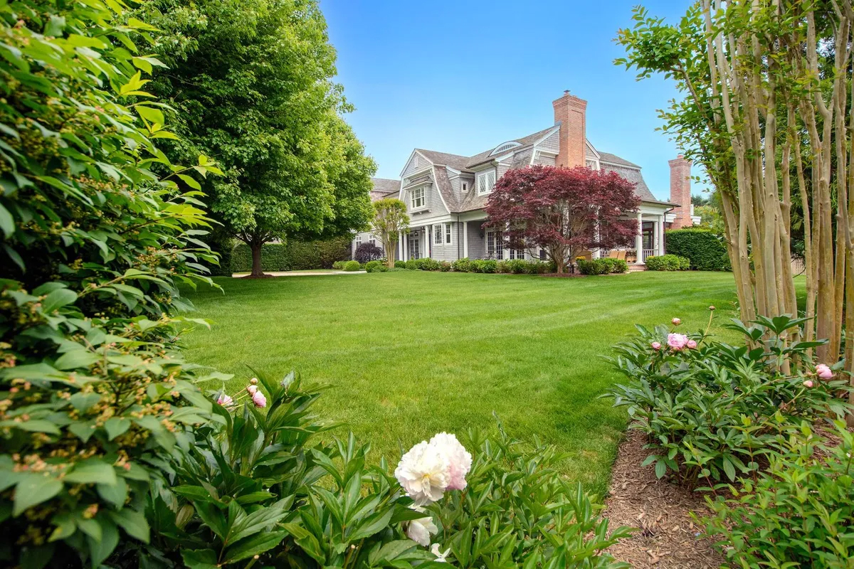 Inside a Quintessential Hampton’s Hideaway Sotheby´s International