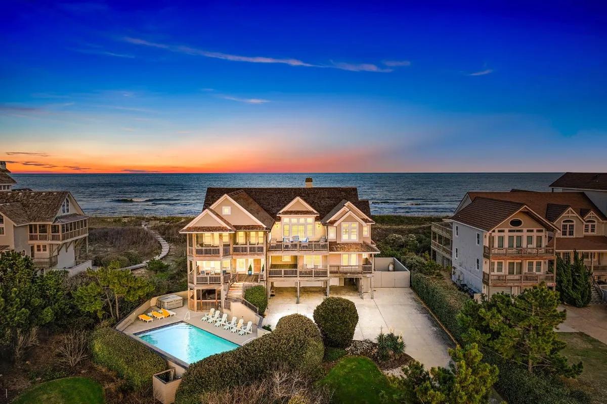 Video of the Week A Spectacular Oceanfront Estate in Duck, North