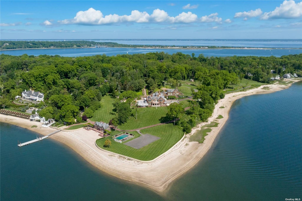 Inside Billy Joel’s Spectacular Long Island Waterfront Mansion