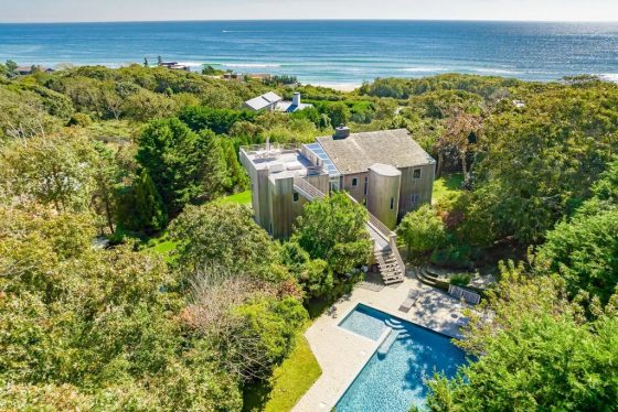 Inside a Modern Montauk “Tree House”