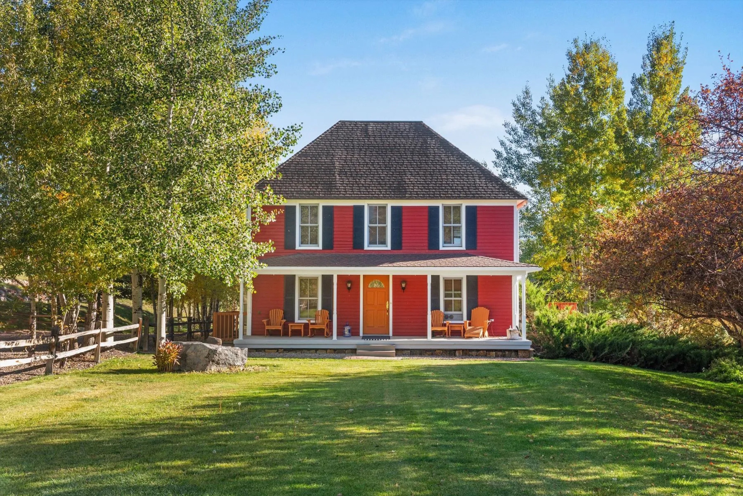 Color Chart: The Joys of a Bright Red Home