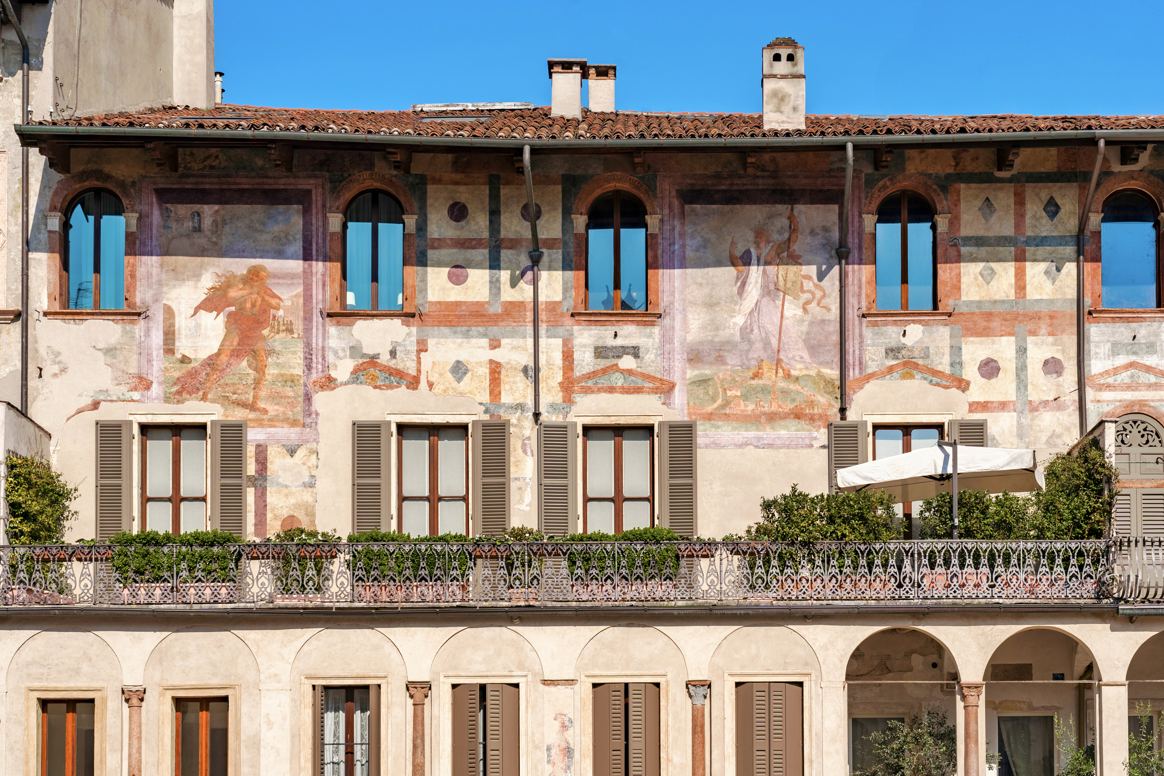 Which is the World’s Most Romantic City?