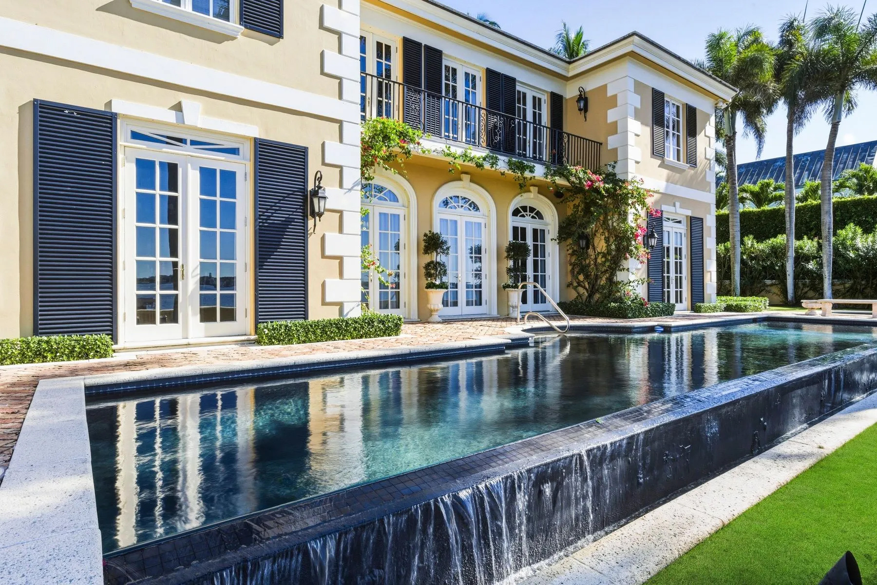 Inside a Waterfront Haven in Palm Beach