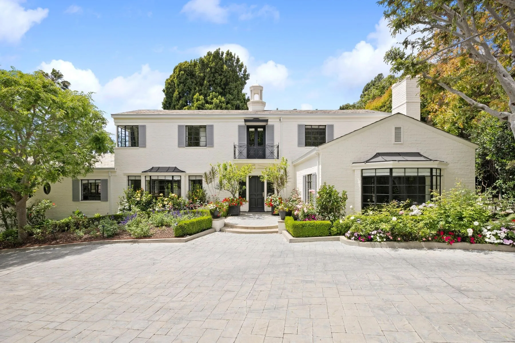 1485 North Doheny Street, West Hollywood, California, facade