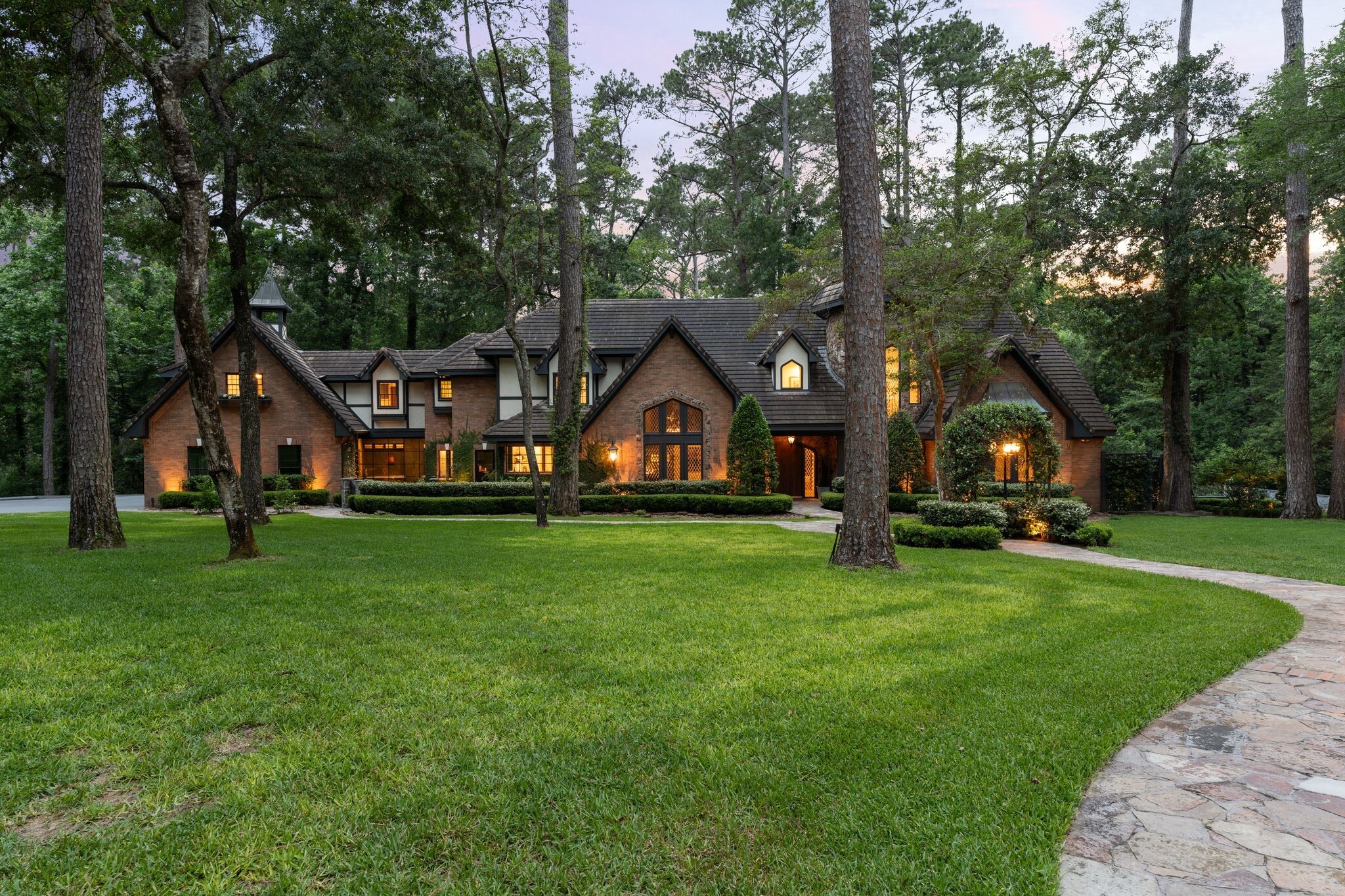 Inside a Tranquil Texas Retreat