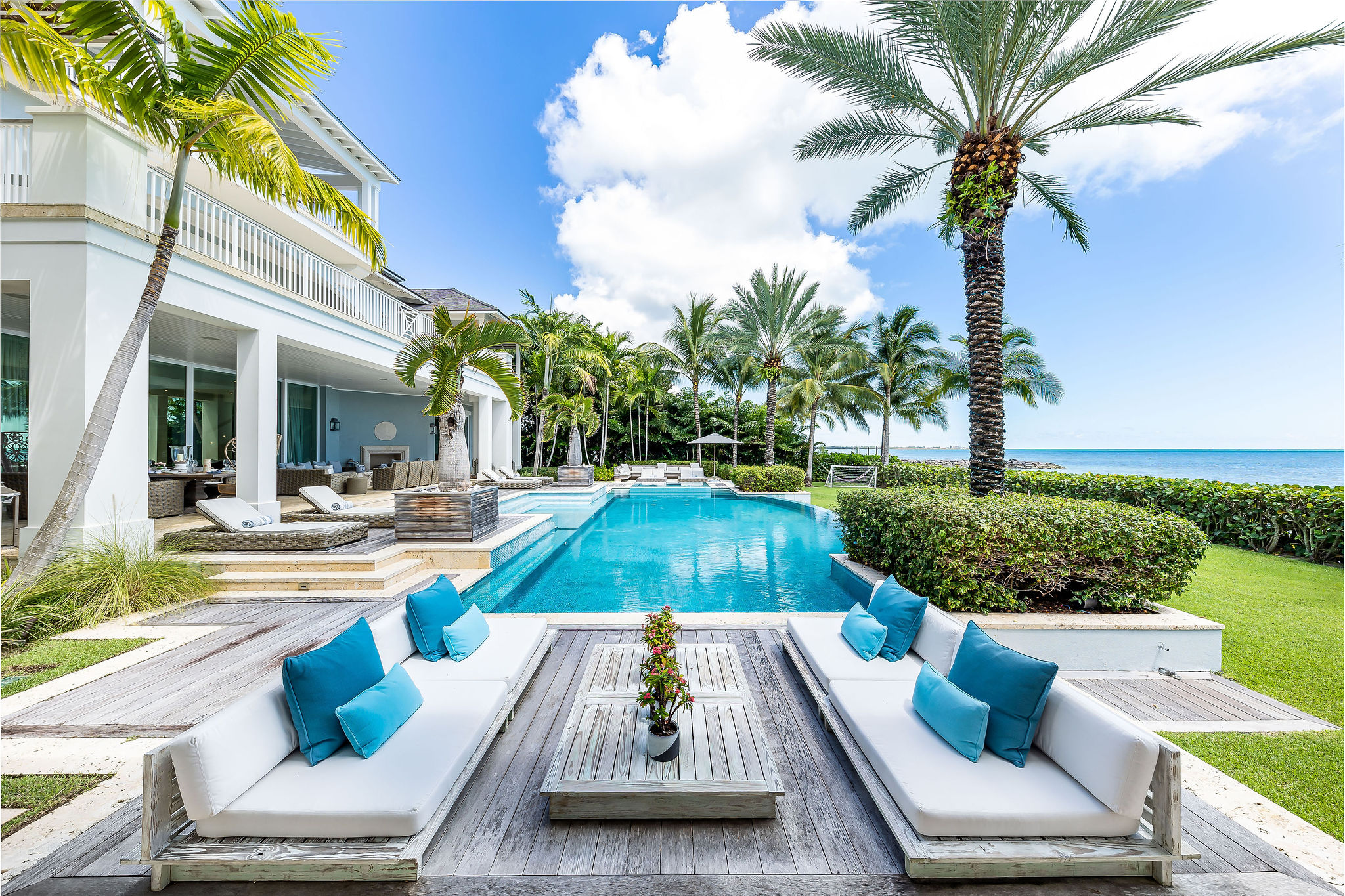 5 Oceans beachfront estate in Albany, Nassau, the Bahamas