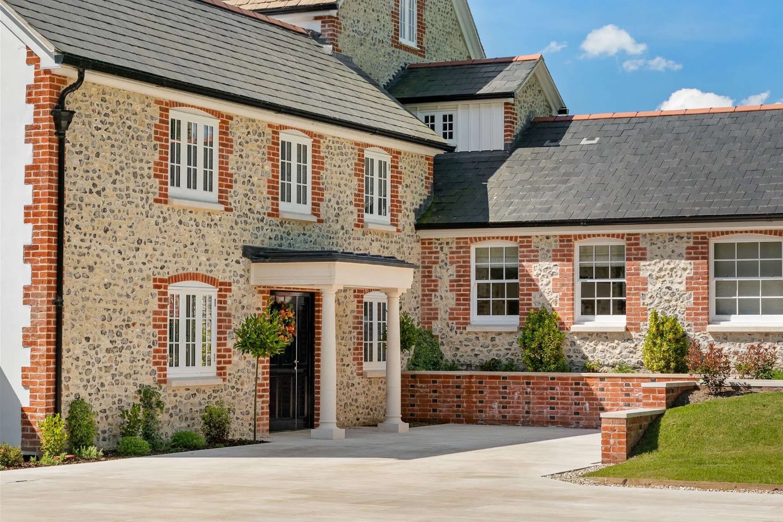 Brick Is Back: The Design Material That Never Dates