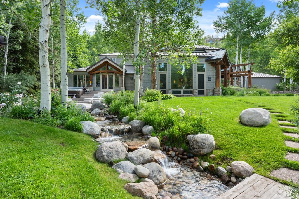 Home with creek in Aspen, Colorado