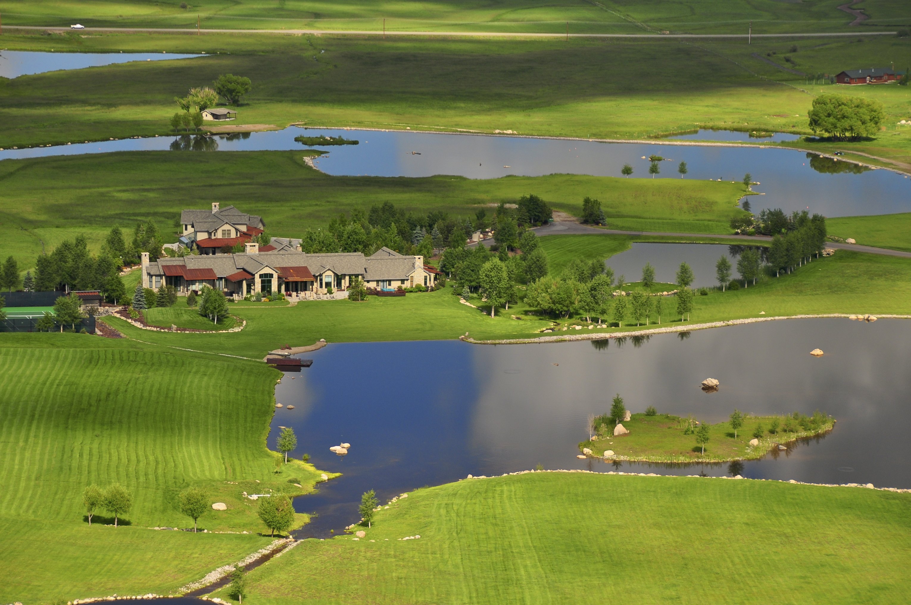 WILDFLOWER MEADOWS – SPECTACULAR ESTATE OFFERED FOR SALE