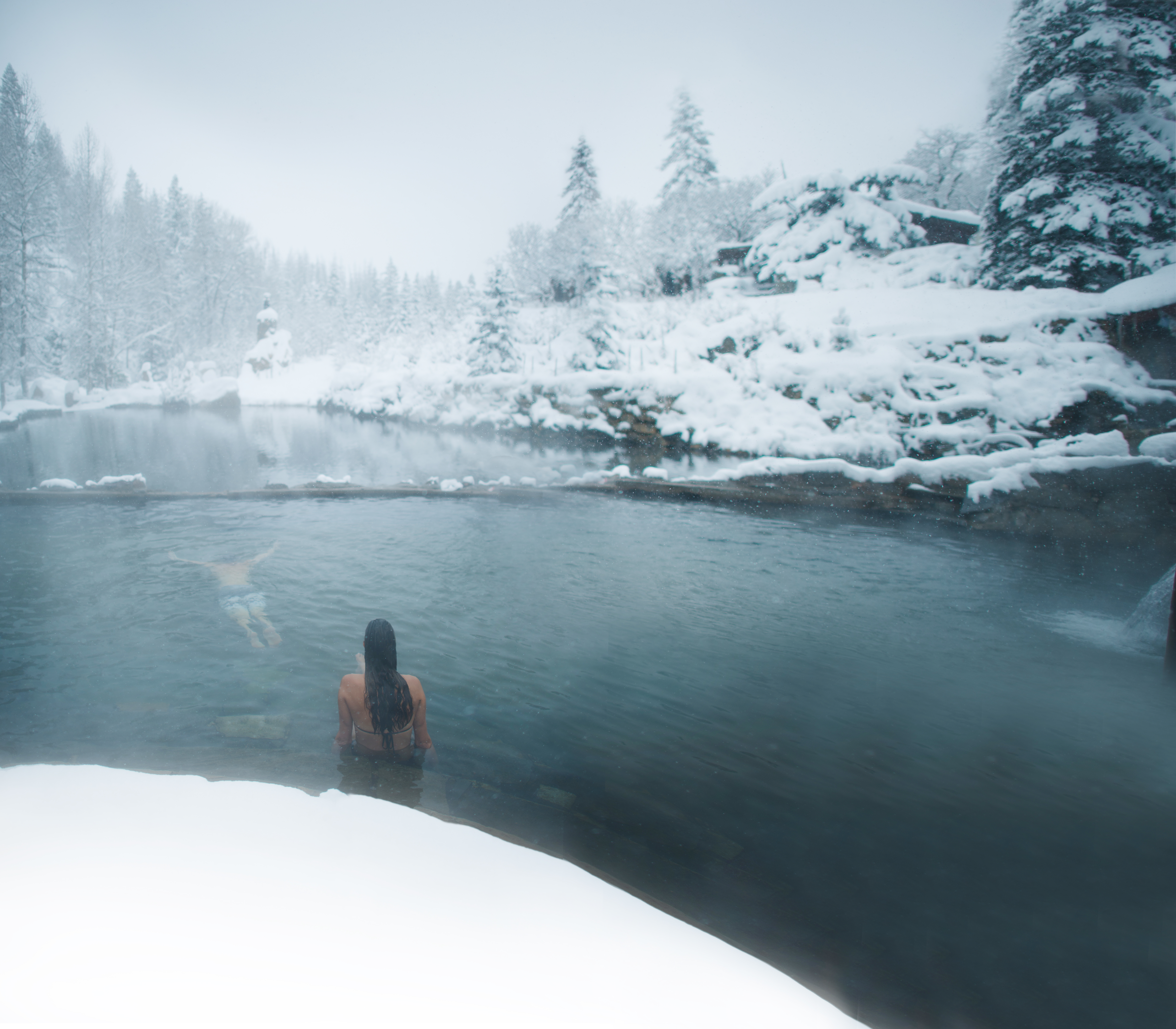 COMING DOWN THE MOUNTAIN: THE OFF-SLOPE GUIDE TO WINTER FUN IN STEAMBOAT