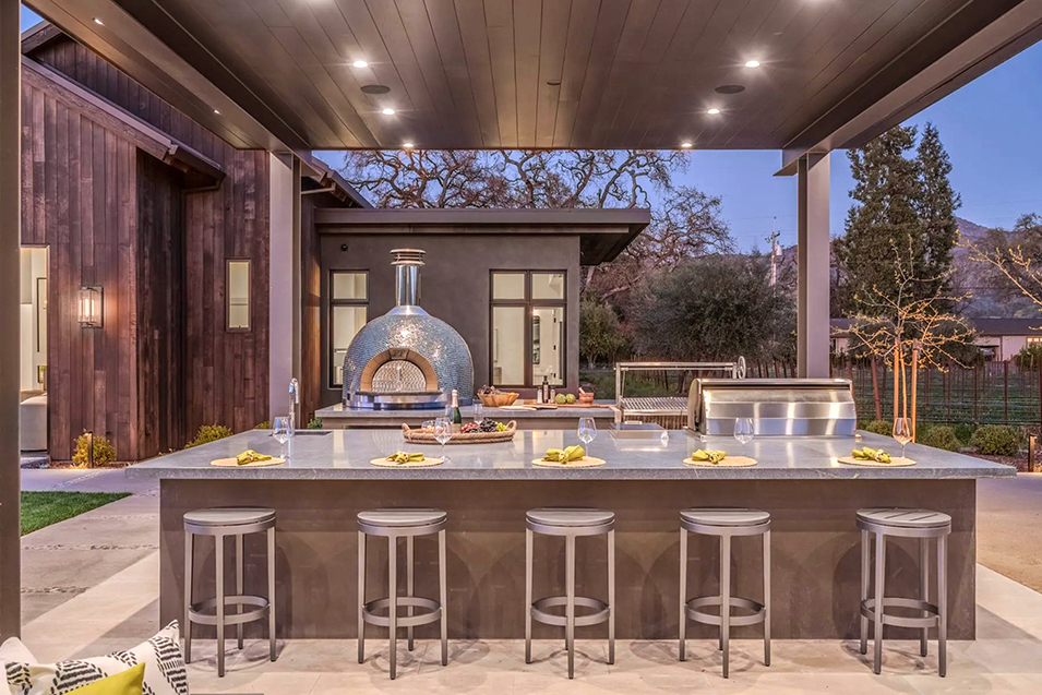 How To Design the Perfect Outdoor Kitchen